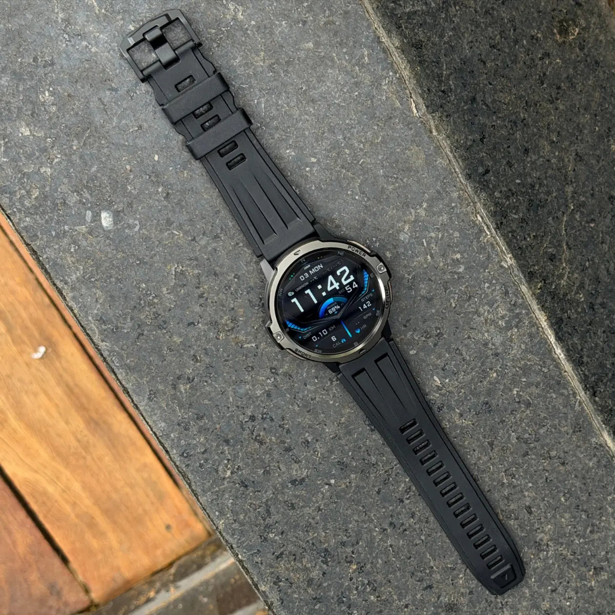 Smartwatch Carbon Nomad